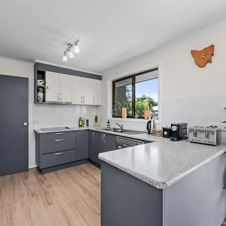 Cozy Holiday Plant Flat ,Close To Cbd And Beach Kingston Exterior photo