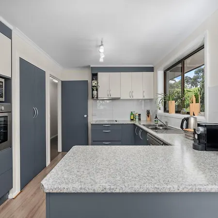 Cozy Holiday Plant Flat ,Close To Cbd And Beach Kingston Exterior photo