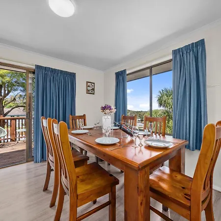 Cozy Holiday Plant Flat ,Close To Cbd And Beach Kingston Exterior photo