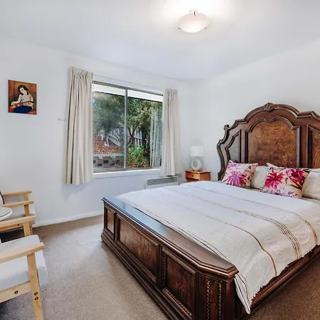Cozy Holiday Plant Flat ,Close To Cbd And Beach Kingston Exterior photo