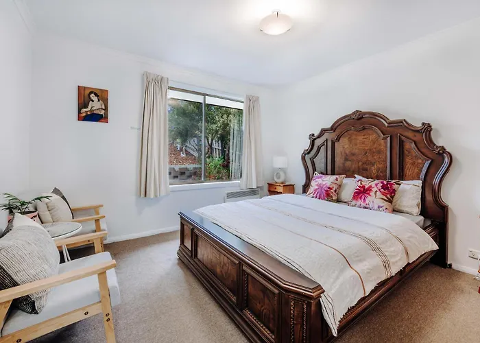 Cozy Holiday Plant Flat ,Close To Cbd And Beach